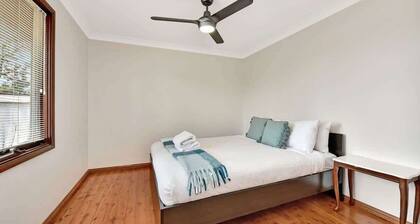 Breezy Bayside Haven at Brightwaters