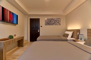 Standard Twin Room | Free WiFi, bed sheets - Thapae60 Mini Hotel (Chiang Mai)