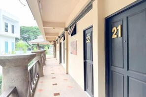 Exterior detail - Grand Amazon Hotel (Lampang)