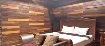 Grand Amazon Hotel