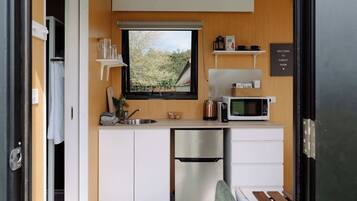 Fridge, microwave, stovetop, toaster