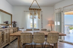 Room - Milos Retreat (Milos)