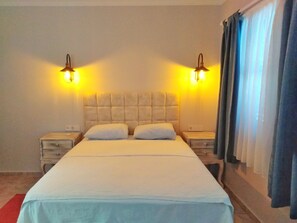 Room - Mavibeyaz Bozcaada (Bozcaada)