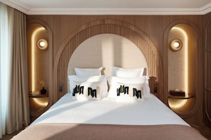 Saint Martin IV | 2 bedrooms, Egyptian cotton sheets, premium bedding, pillow-top beds - HIGHSTAY - Luxury Serviced Apartments - Centre Pompidou (Paris)