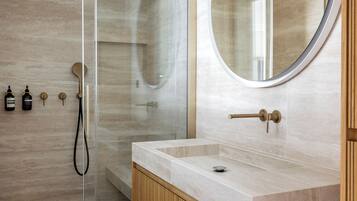 Saint Martin III | Bathroom | Shower, rainfall showerhead, hair dryer, towels