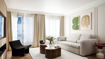 Saint Martin III | Living area | Flat-screen TV, Netflix, books, streaming services