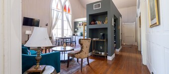 더 다운타운 애비