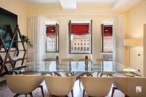 Urbanicooh Garisenda | Living area | Flat-screen TV, heated floors - Urbanicooh (Bologna)