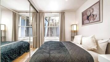 1 bedroom, iron/ironing board, travel cot, free WiFi