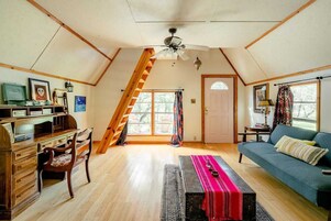 Casa de campo, baño privado (The Library) | Salón