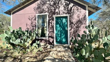 Bungalow (Hill Country Bungalow) | Exterior