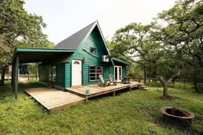 Cottage, phòng tắm riêng (The Library) | Hiên