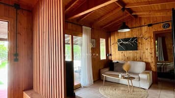 Traditional House | Living room | TV