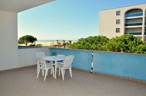 Appartement, 1 slaapkamer, balkon, uitzicht op oceaan | Balkon