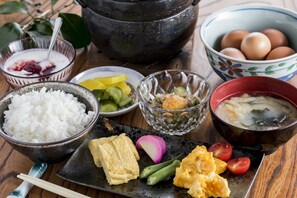 Food and drink - Kondoke Inn (Toon)