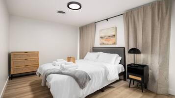 1 bedroom, desk, iron/ironing board, free WiFi