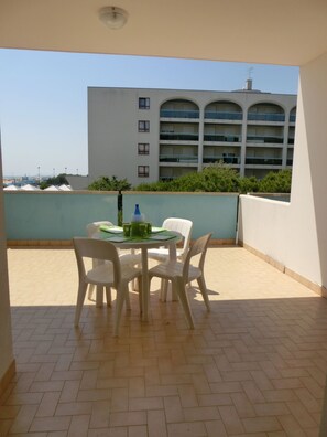 Studio, flere soverom, balkong, havutsikt | Balkong