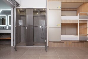 Gemeenschappelijke badkamer