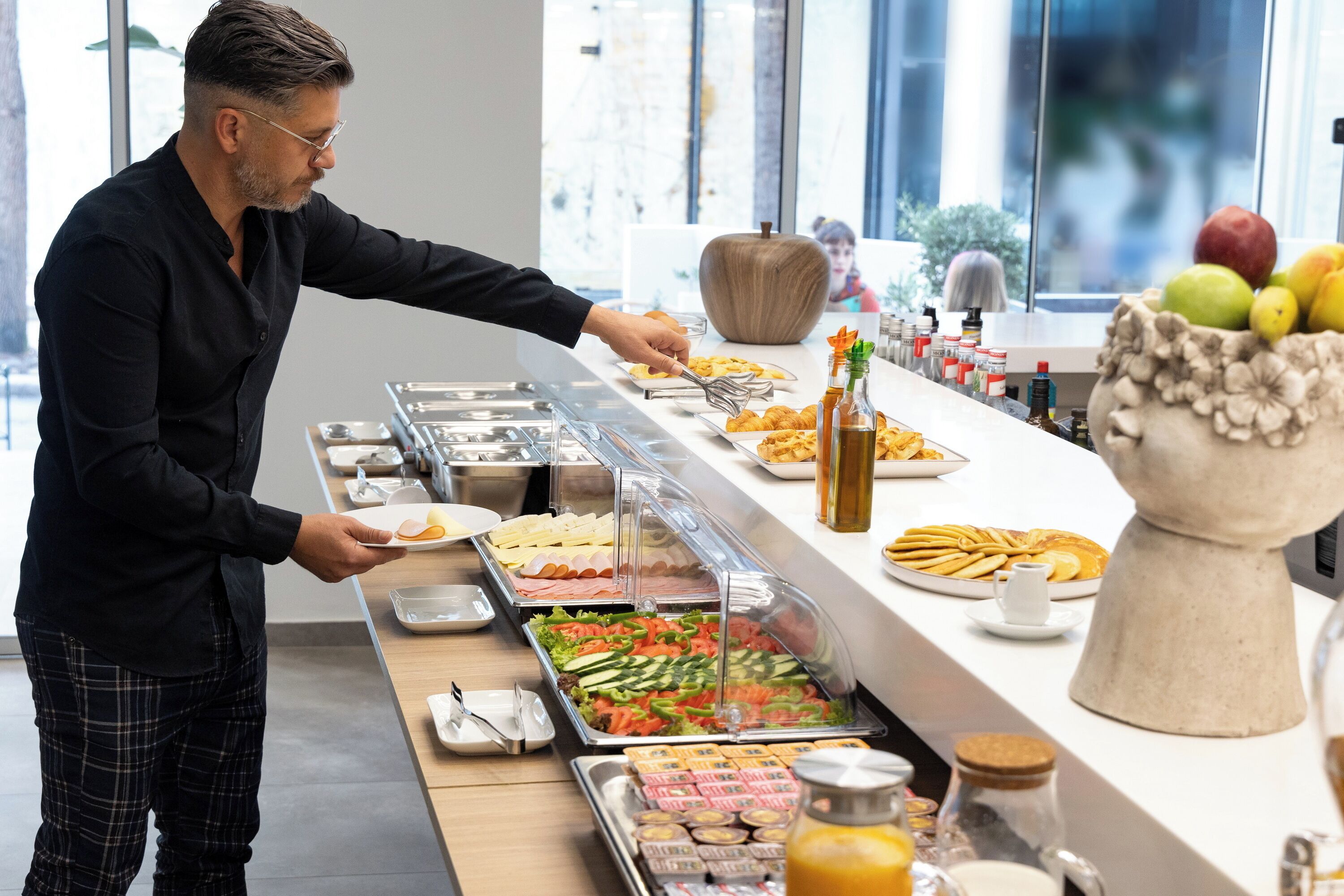 Frokostbuffé hver dag (EUR 9 per person)