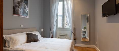 Zimmersafe, Bügeleisen/Bügelbrett, kostenloses WLAN