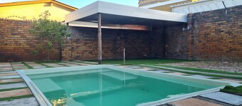 Ojong's Court Bellville