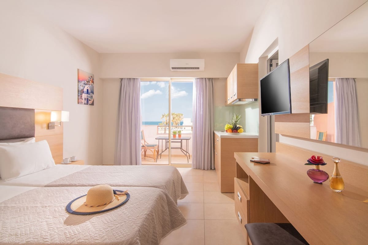 Superior Two Bedroom Apartment | 1 phòng ngủ, bàn, nôi (giường cho trẻ sơ sinh) miễn phí