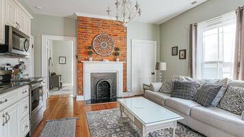 Apartamento, banheiro privativo (The Bons Amis Suite) | Lounge