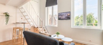 Mezzanine studio with private parking