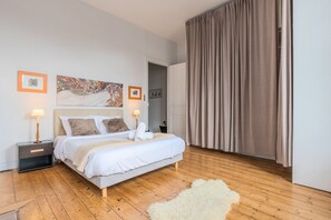 4 Schlafzimmer, Bügeleisen/Bügelbrett, Internetzugang, Bettwäsche