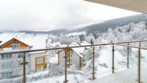 View from room - Aparthotel Panorama – Czarna Góra Resort | Sun & Snow (Sienna)