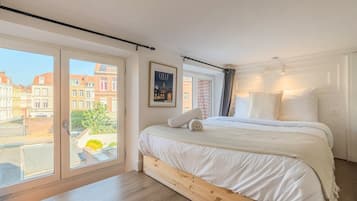 Fer et planche à repasser, accès Internet, draps fournis