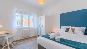 2 bedrooms, iron/ironing board, Internet, bed sheets