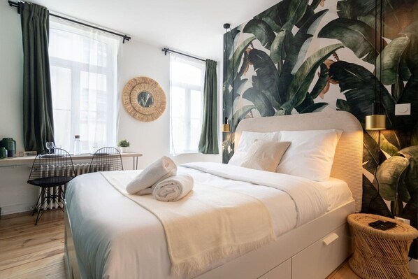 Schreibtisch, Bügeleisen/Bügelbrett, Internetzugang, Bettwäsche