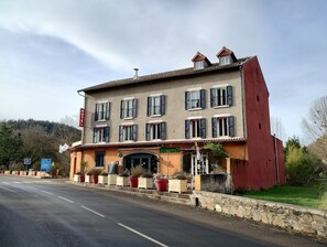 Fachada da propriedade