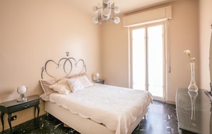 2 Schlafzimmer, Reisekinderbett, kostenloses WLAN