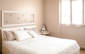 2 Schlafzimmer, Reisekinderbett, kostenloses WLAN