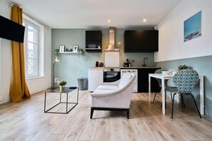 TV - Hypercentre-train station: fully-equipped studio (Lille)