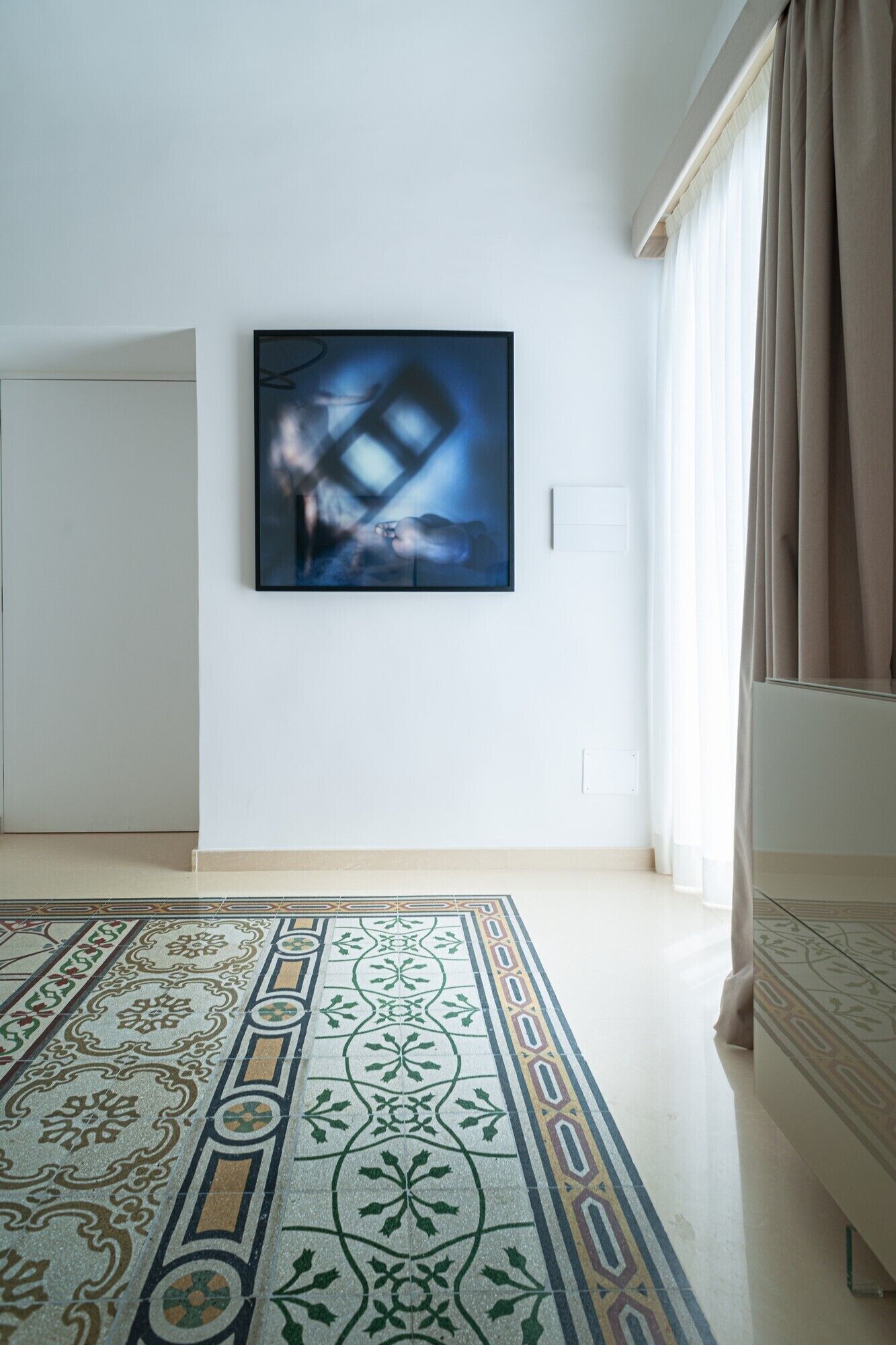 Deluxe Room | Iron/ironing board, free WiFi