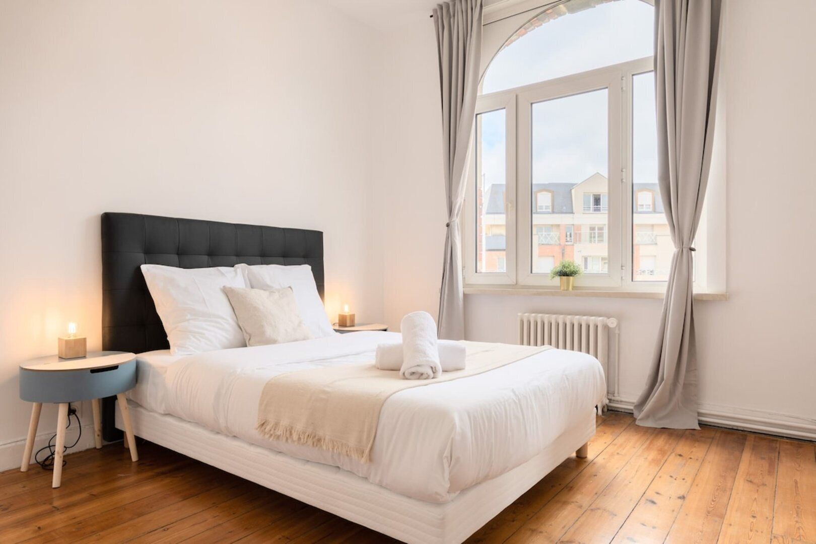 2 chambres, fer et planche à repasser, accès Internet, draps fournis