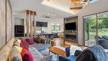 Luxury Villa | Living area