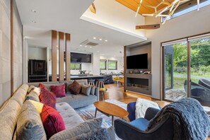 Luxury Villa | Living area - Rusutsu Chalet Altair 8 (Rusutsu)