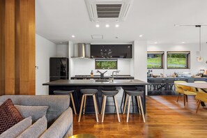 Luxury Villa | In-room dining