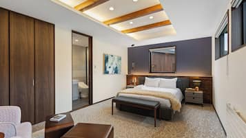 Luxury Villa | 4 bedrooms, iron/ironing board, free WiFi