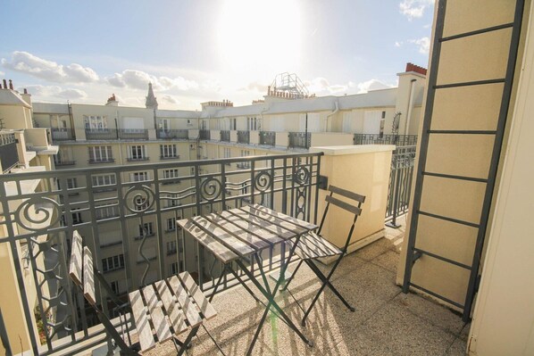 Property grounds - Lille République-Nice and bright flat with Balcony (Lille)