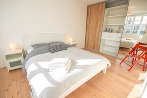 1 bedroom, desk, Internet, bed sheets - Lille République-Nice and bright flat with Balcony (Lille)