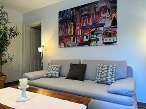 TV - Ochsenmarktskamp 2D mit Terrasse, mit Kostenlosem Parkplatz, Zentral (Itzehoe)