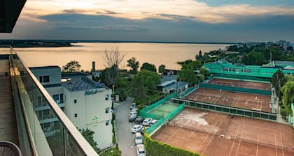 Diamond View Apartments