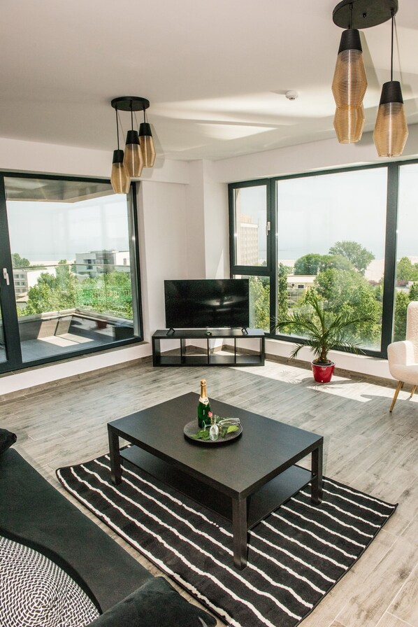 Panoramic Apartment | Living area