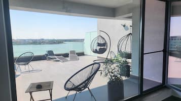 Panoraamahuoneisto | Terassi/patio