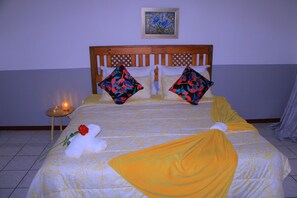 4 chambres, fer et planche à repasser, Wi-Fi, draps fournis